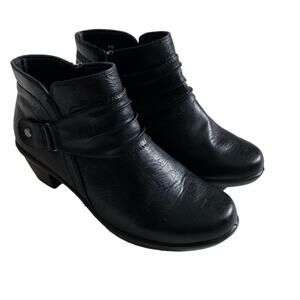 Easy Street Danita Bootie Black Ruched Overlay Side Zipper Ankle Boot Size 8W